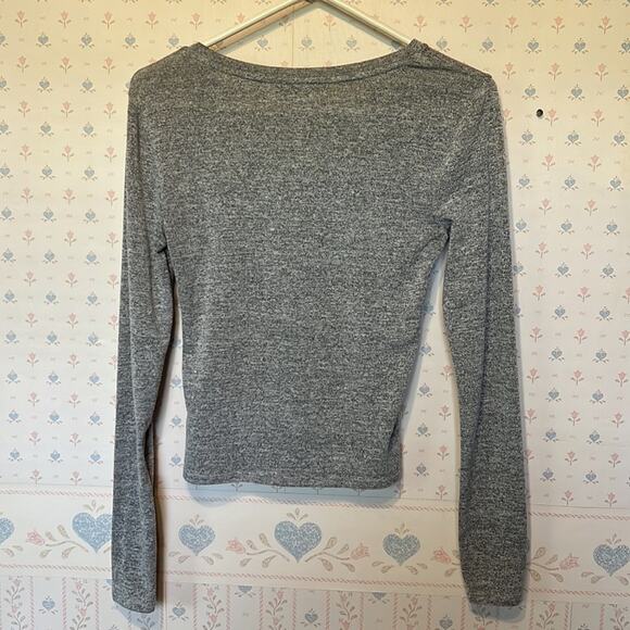 Express One Eleven “Essential” Heathered Gray Long Sleeve Basic Tee - Picture 6 of 10